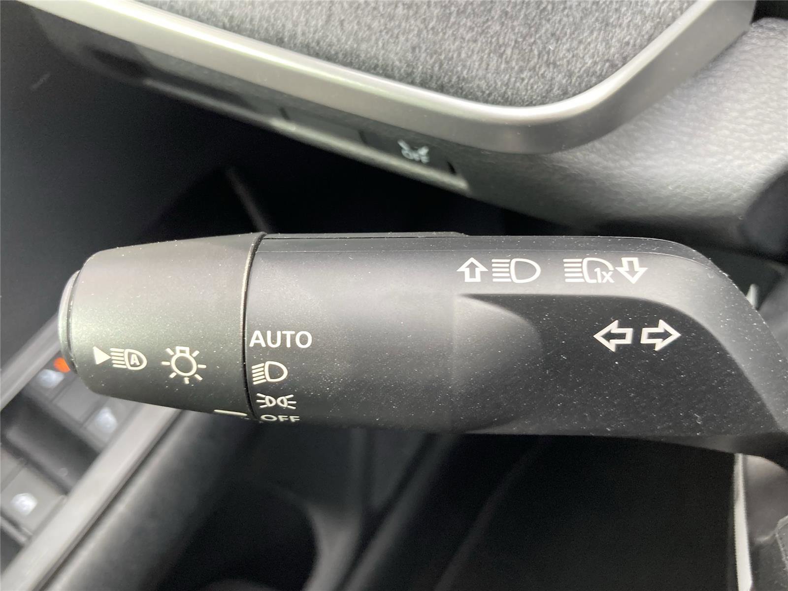 New 2026 Nissan Kicks SV w/ Cold Weather Package image 15