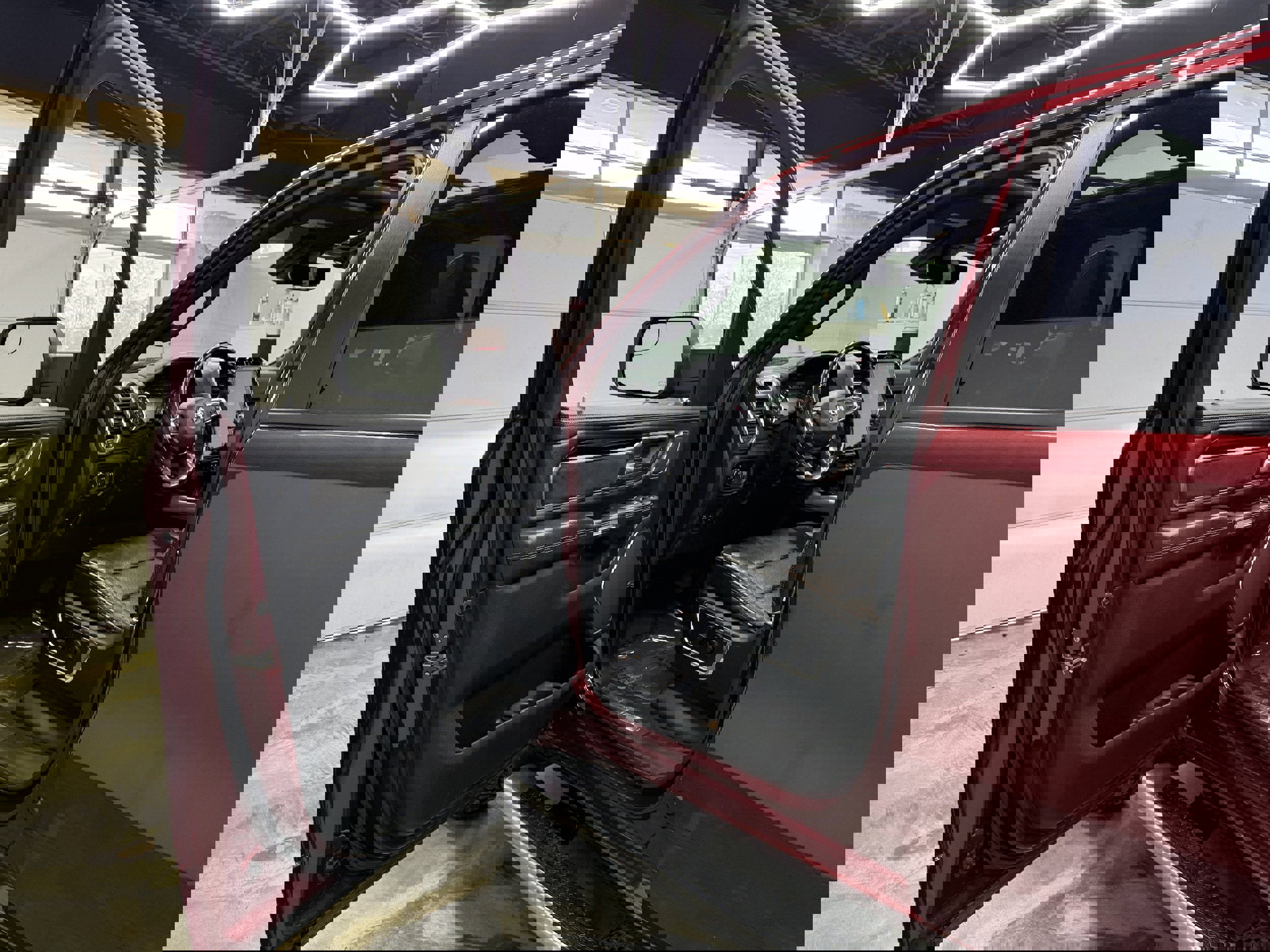 Used 2022 RAM 1500 Laramie image 9