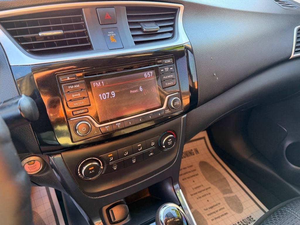 Used 2017 Nissan Sentra SR FWD image 34