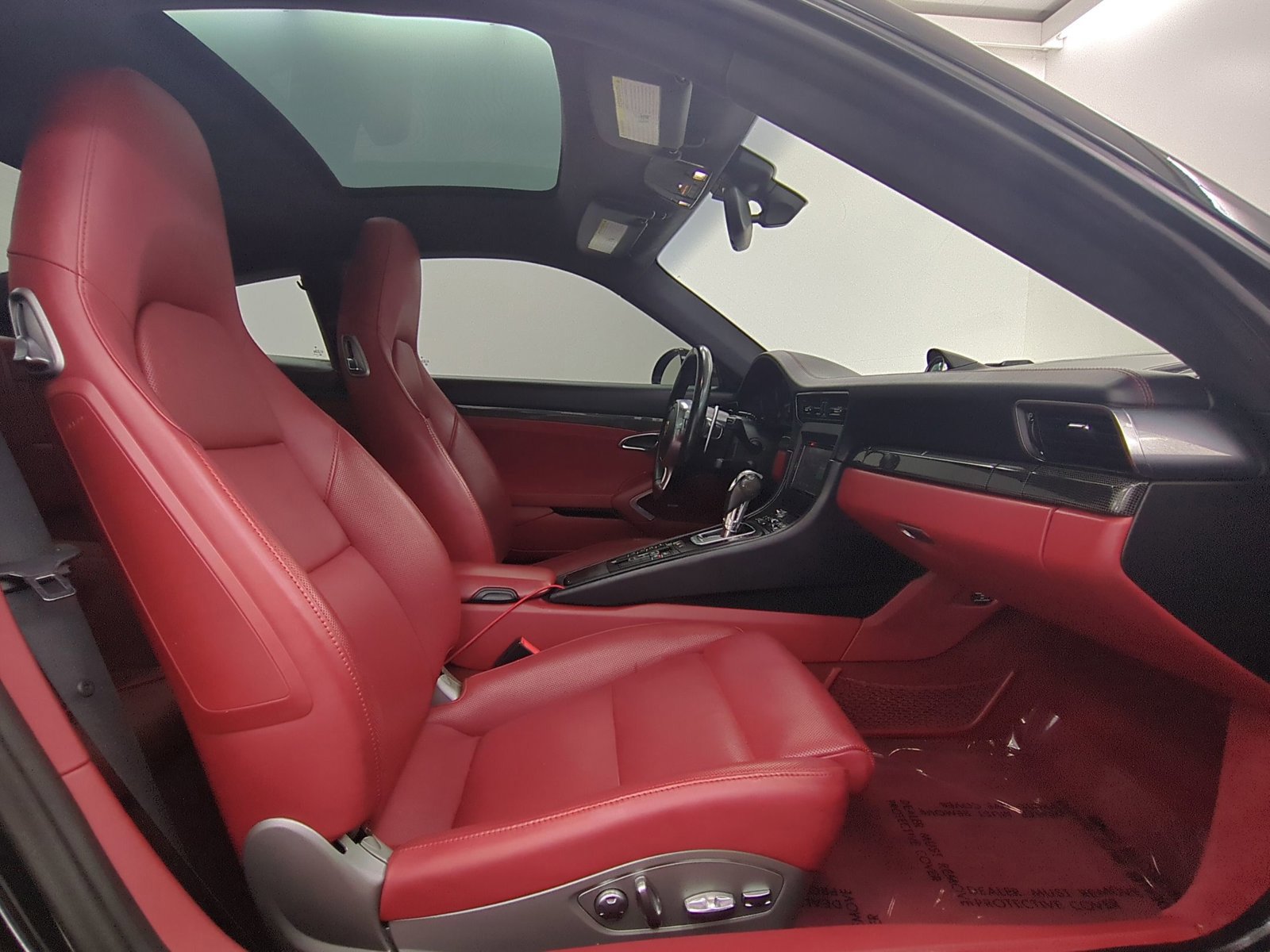 Used 2015 Porsche 911 Carrera 4S image 23