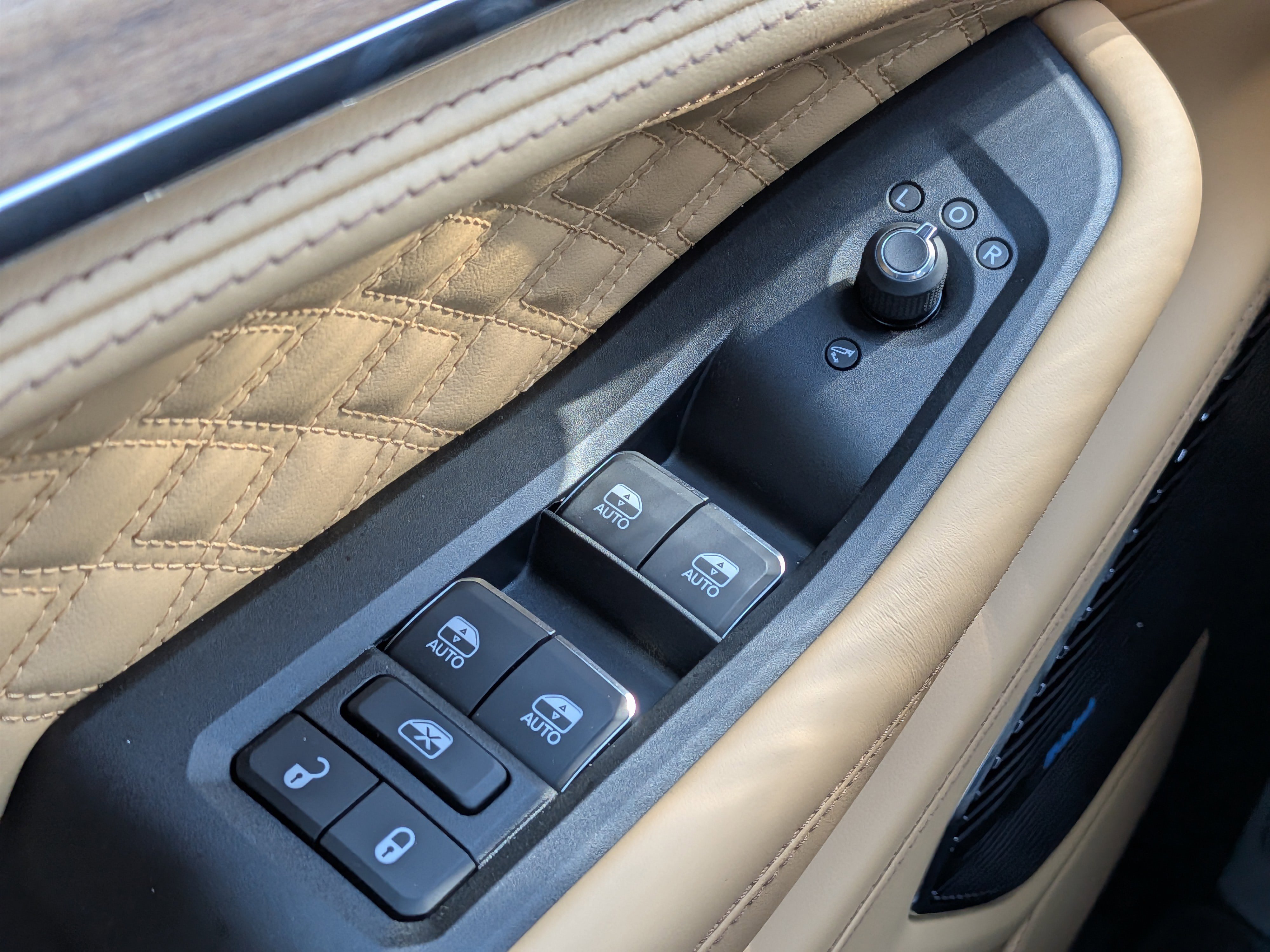 New 2026 Jeep Grand Cherokee L Summit AWD/4WD image 24