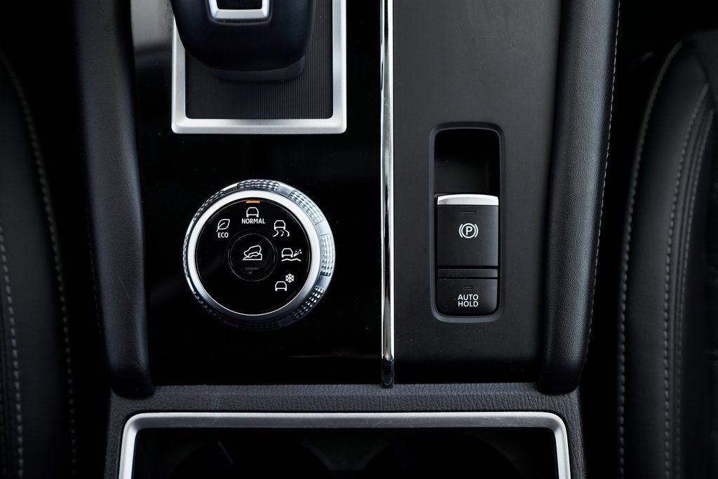 Used 2024 Mitsubishi Outlander SE image 42