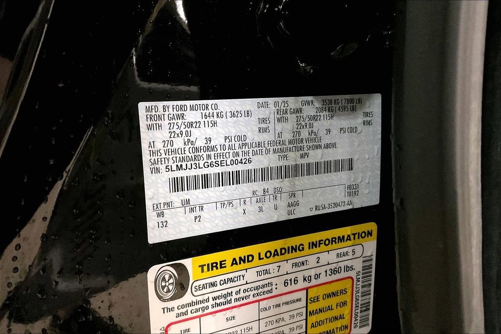 Used 2025 Lincoln Navigator L Reserve w/ Jet Appearance Package image 31