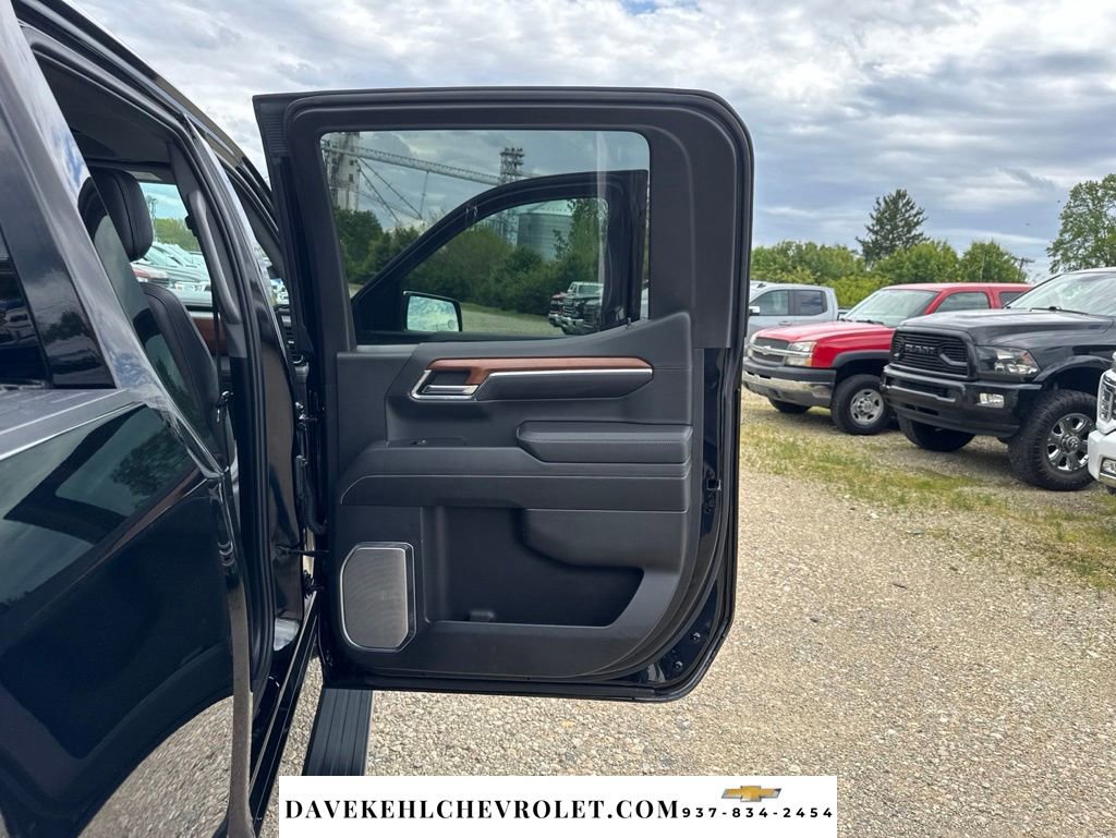 Used 2023 GMC Sierra 1500 Denali w/ Technology Package AWD/4WD image 31