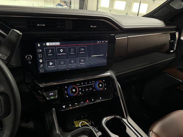 Certified 2024 GMC Sierra 3500 Denali Ultimate AWD/4WD image 20