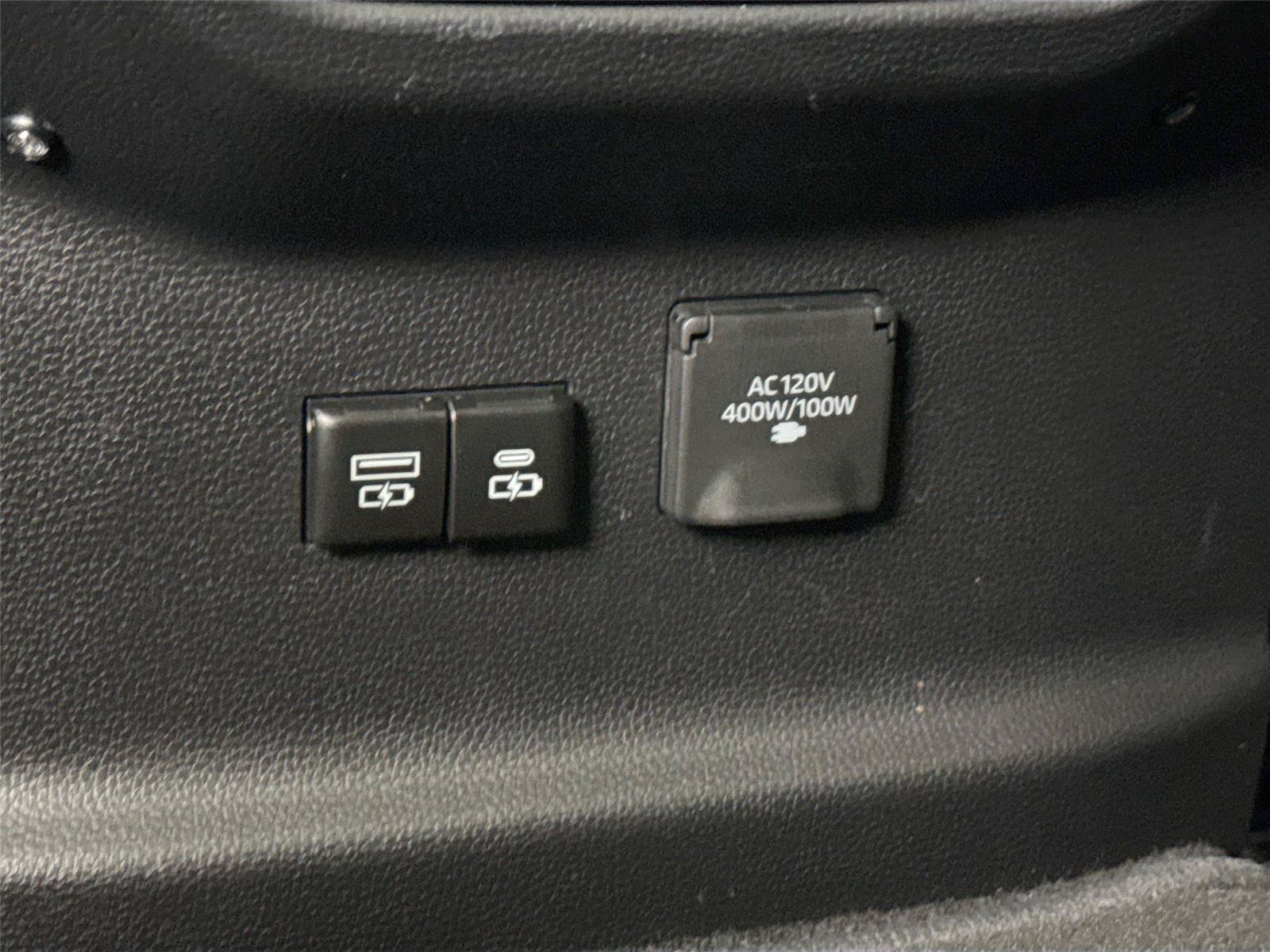 Certified 2025 Toyota Sequoia Platinum AWD/4WD image 43