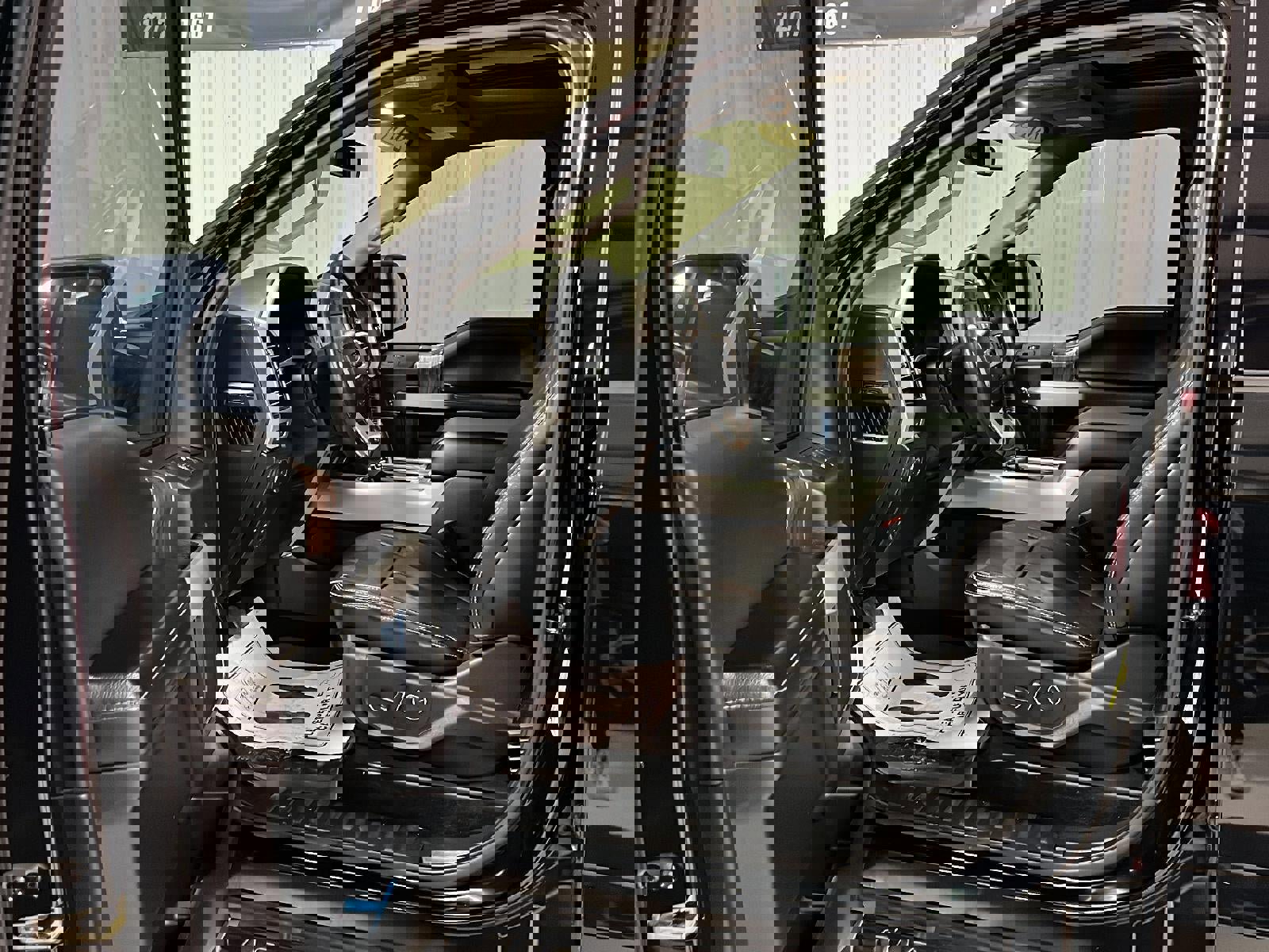 Used 2018 Ford F150 Lariat w/ Equipment Group 502A Luxury image 10