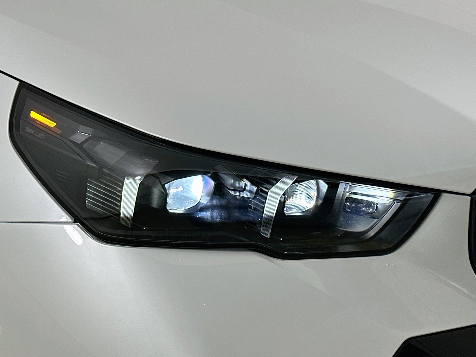 New 2027 BMW 530i xDrive w/ M Sport Package AWD/4WD image 9