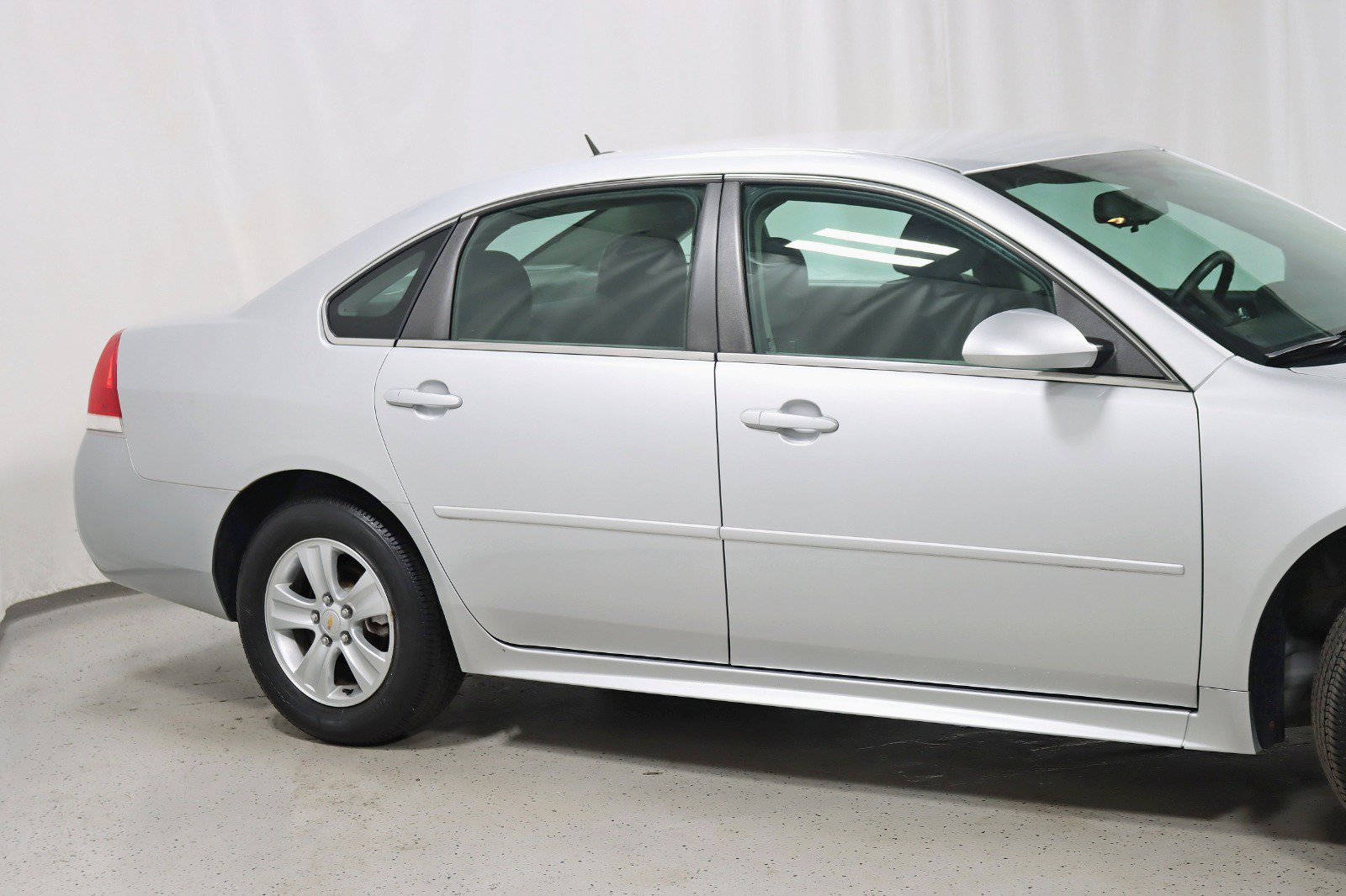 Used 2016 Chevrolet Impala Limited LS FWD image 3
