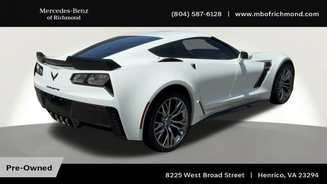 Used 2015 Chevrolet Corvette Z06 w/ 3LZ Preferred Equipment Group RWD image 2