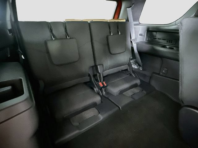 New 2026 Toyota 4Runner SR5 AWD/4WD image 25
