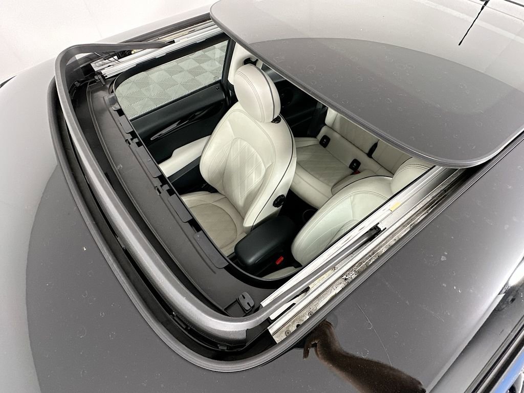 Certified 2023 MINI Cooper SE FWD image 22