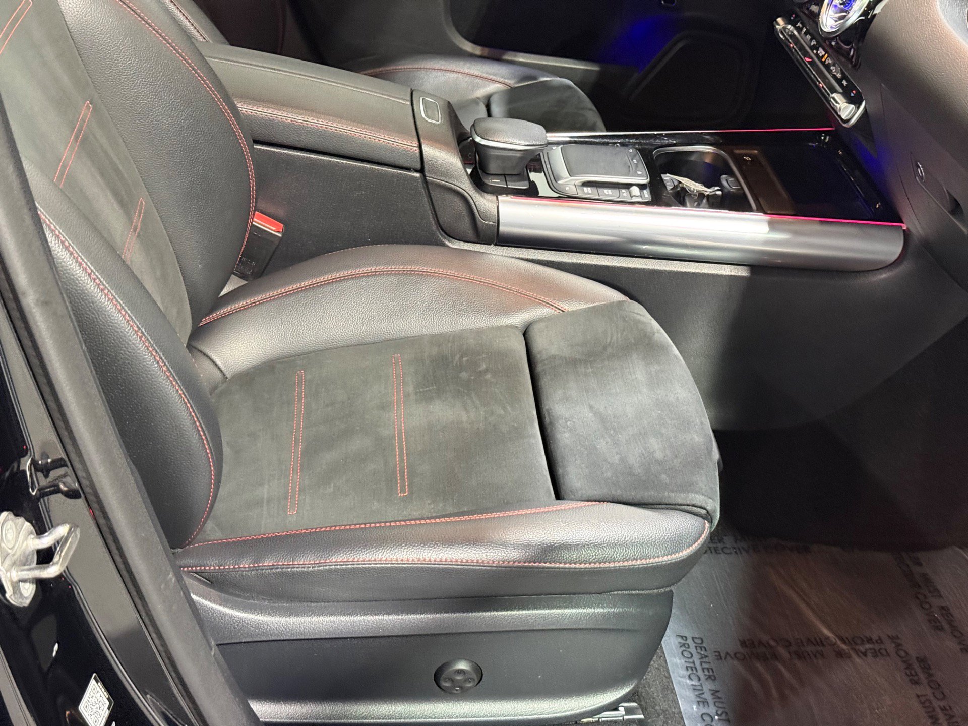 Used 2022 Mercedes-Benz GLA 35 AMG 4MATIC w/ Premium Package Lite image 62