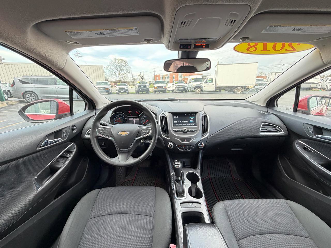 Used 2018 Chevrolet Cruze LT image 13