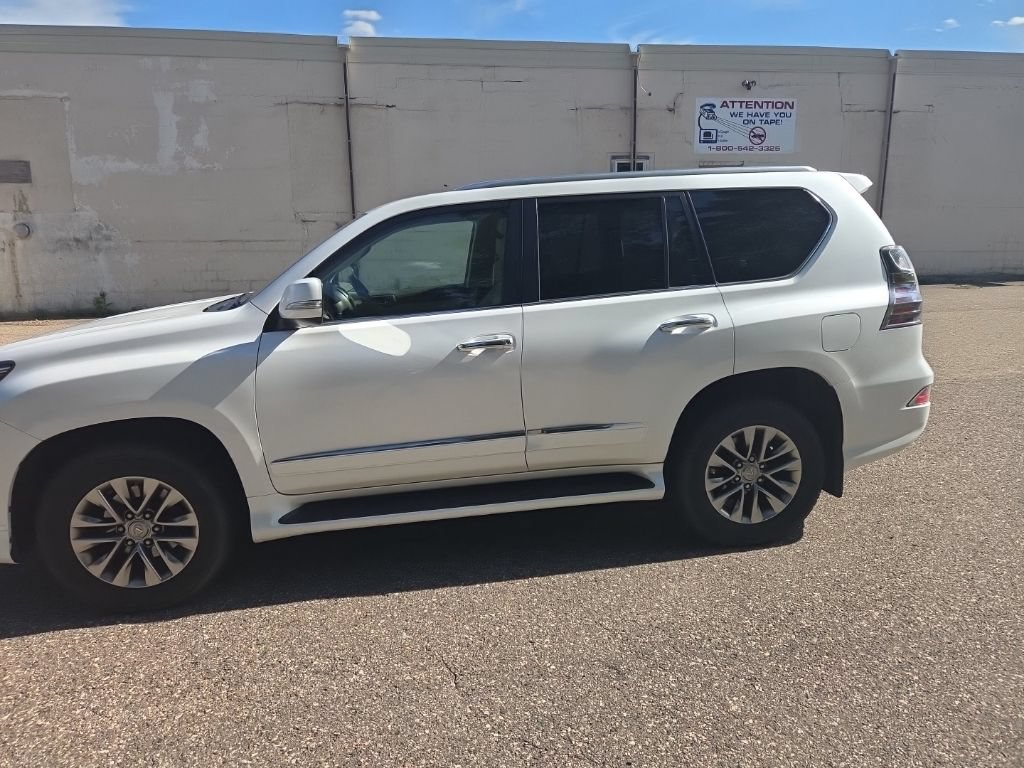 Used 2016 Lexus GX 460 Luxury AWD/4WD image 6