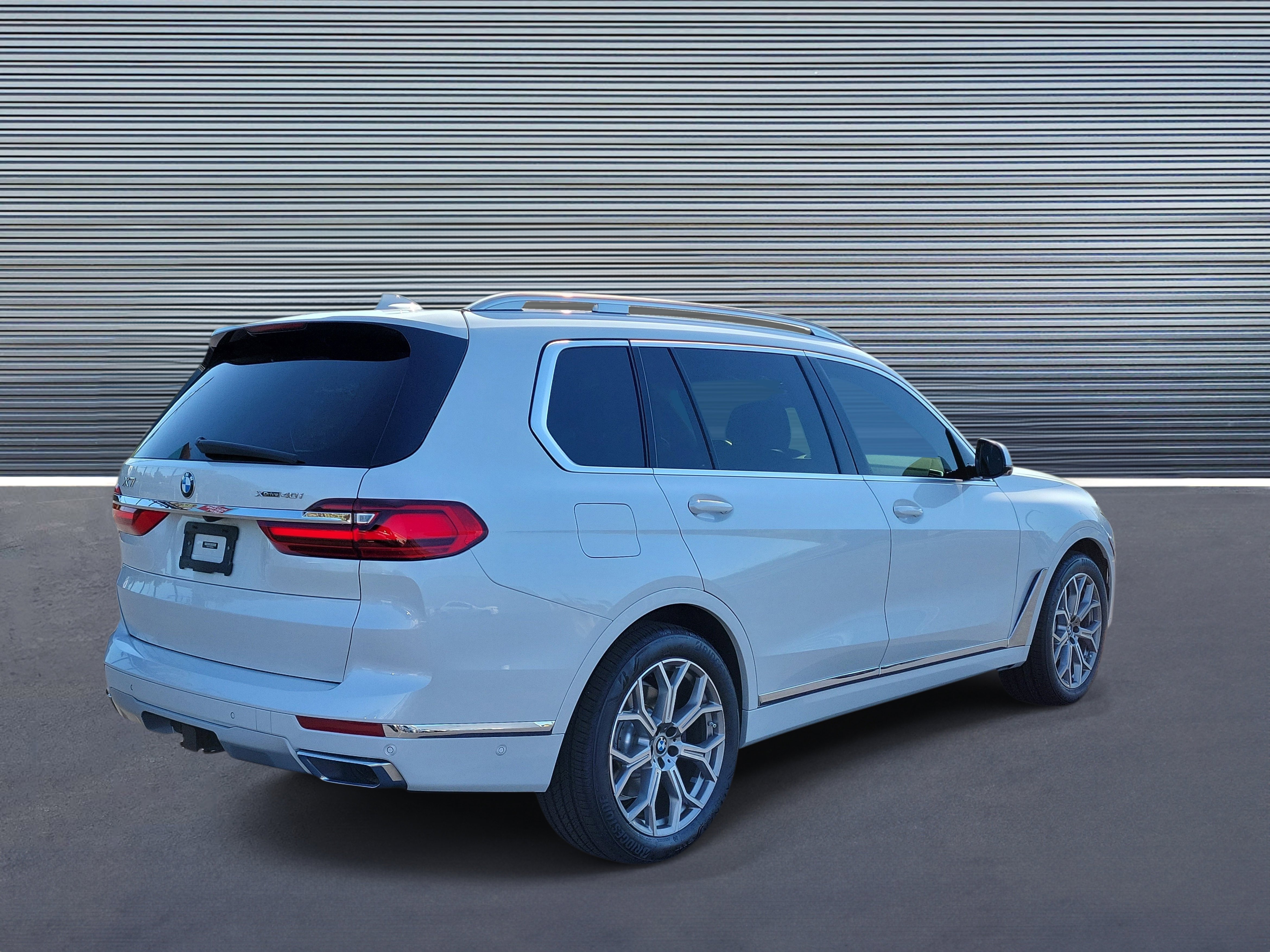 Used 2021 BMW X7 xDrive40i w/ Premium Package AWD/4WD image 3