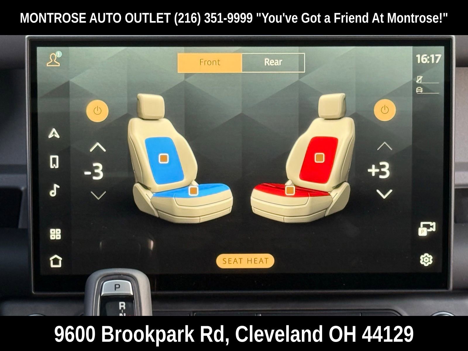 New 2026 Land Rover Defender 130 X-Dynamic SE image 26