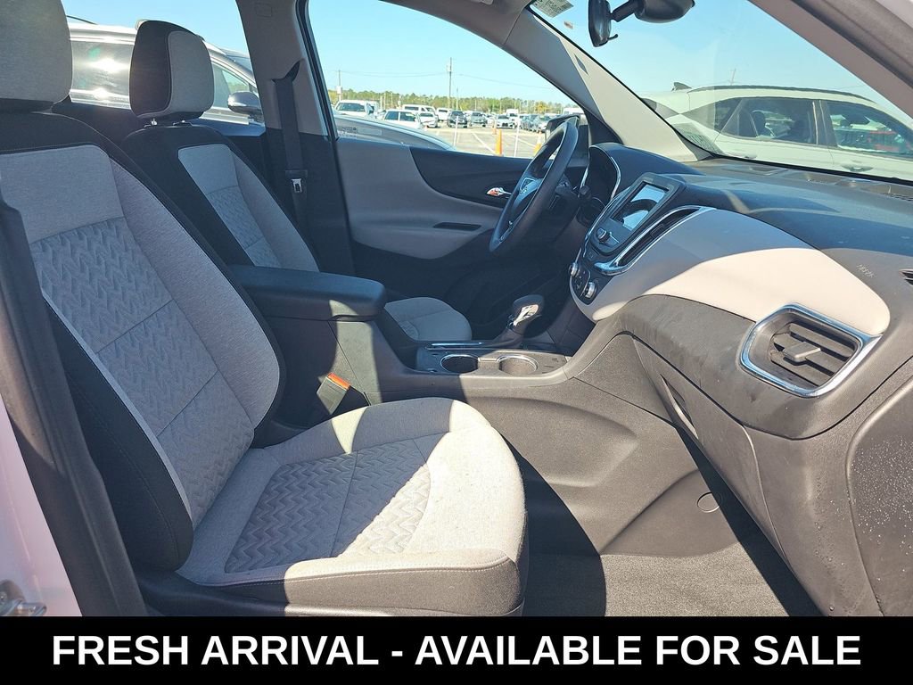 Used 2024 Chevrolet Equinox LS w/ Driver Confidence II Package image 14
