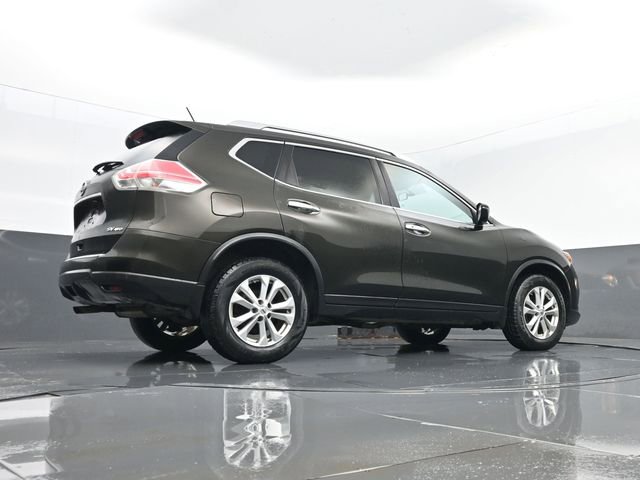 Used 2016 Nissan Rogue SV image 23