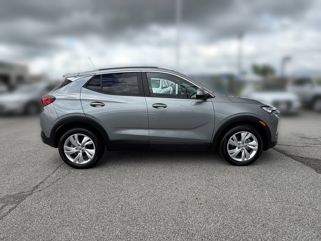 Used 2024 Buick Encore GX Preferred FWD image 11