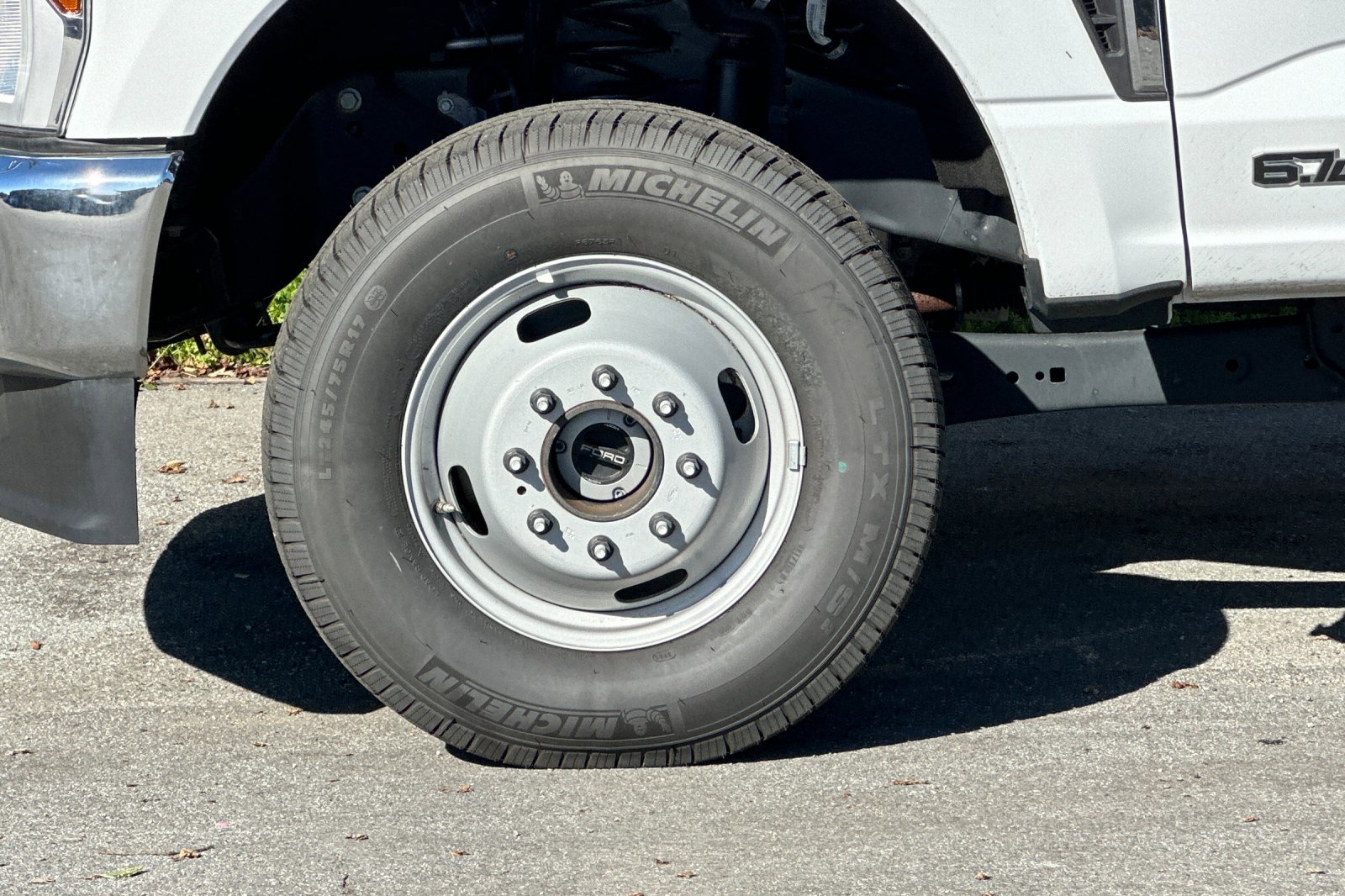 Used 2024 Ford F350 XLT image 19