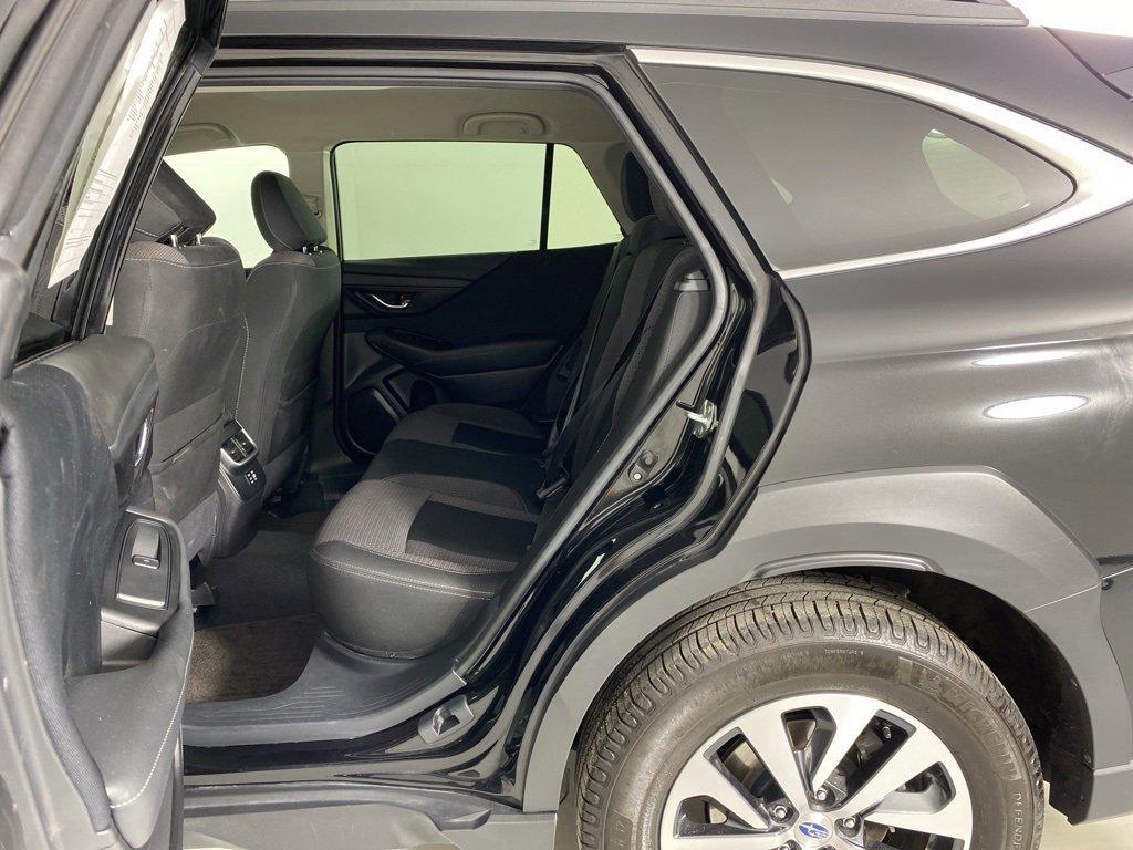 Used 2023 Subaru Outback Premium image 30