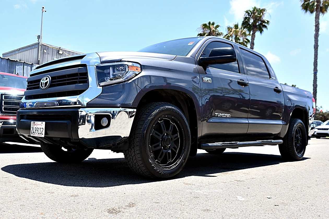Used 2014 Toyota Tundra SR5 w/ SR5 Upgrade Package