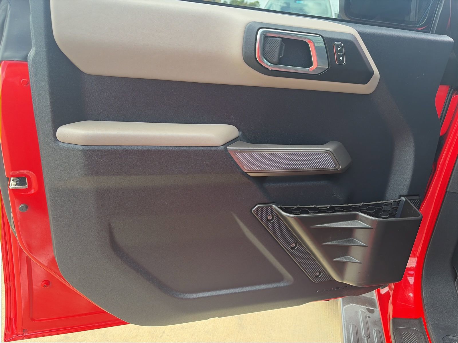 Used 2022 Ford Bronco Wildtrak image 13