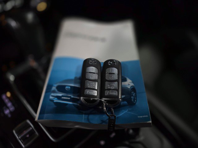 Used 2019 MAZDA CX-5 Touring image 43