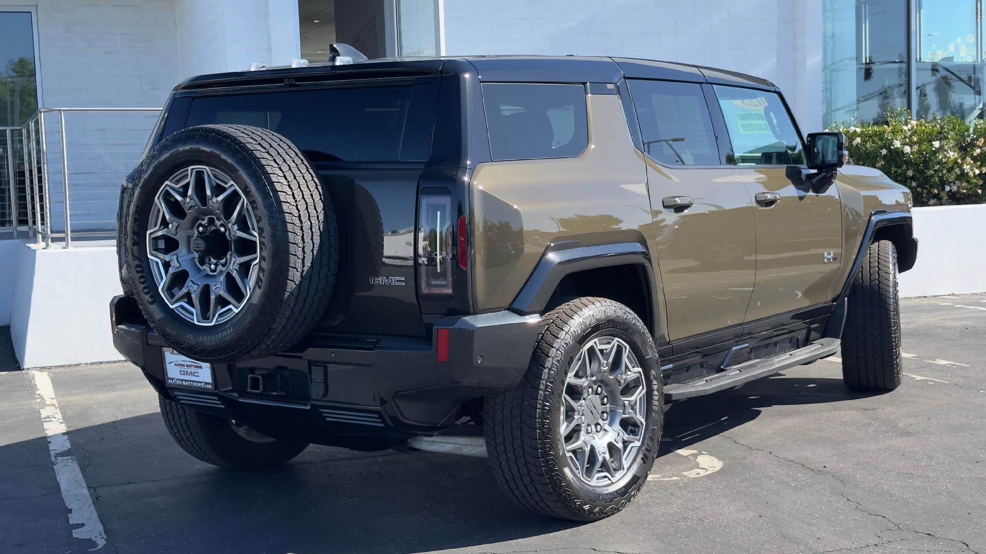 Used 2025 GMC Hummer EV 3X AWD/4WD image 5