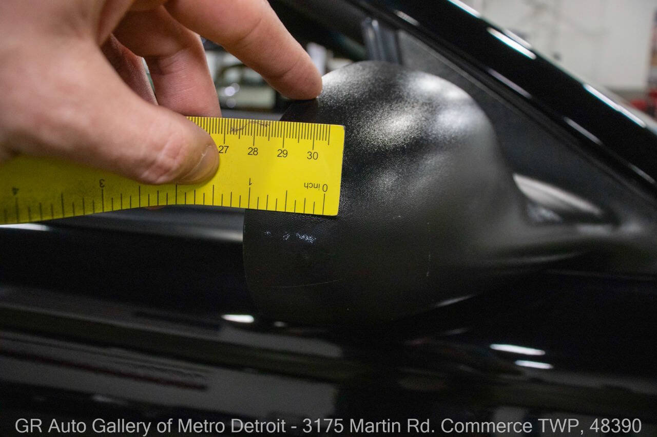 Used 1996 Ford Mustang Cobra RWD image 27