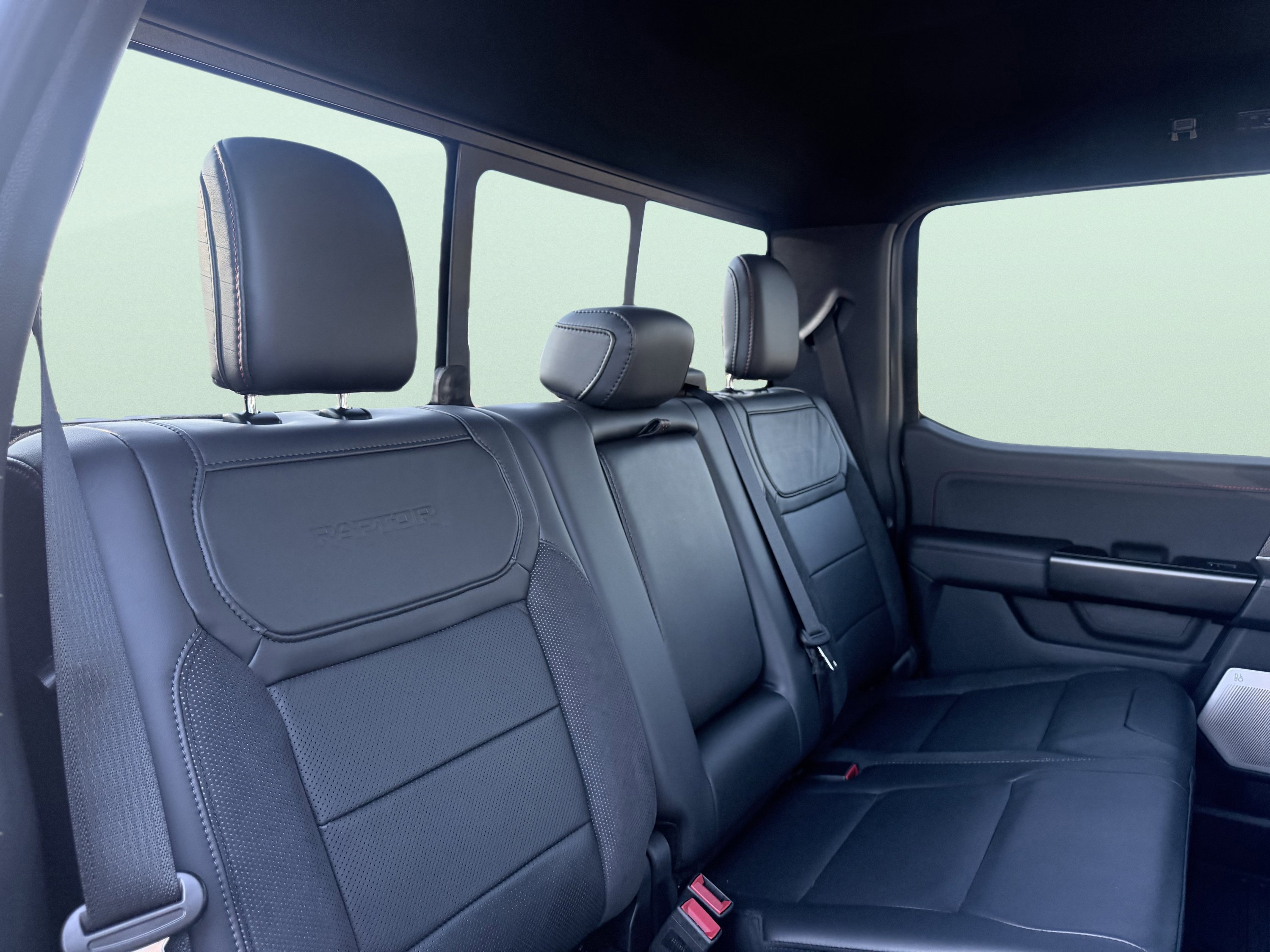 Used 2025 Ford F150 Raptor AWD/4WD image 50