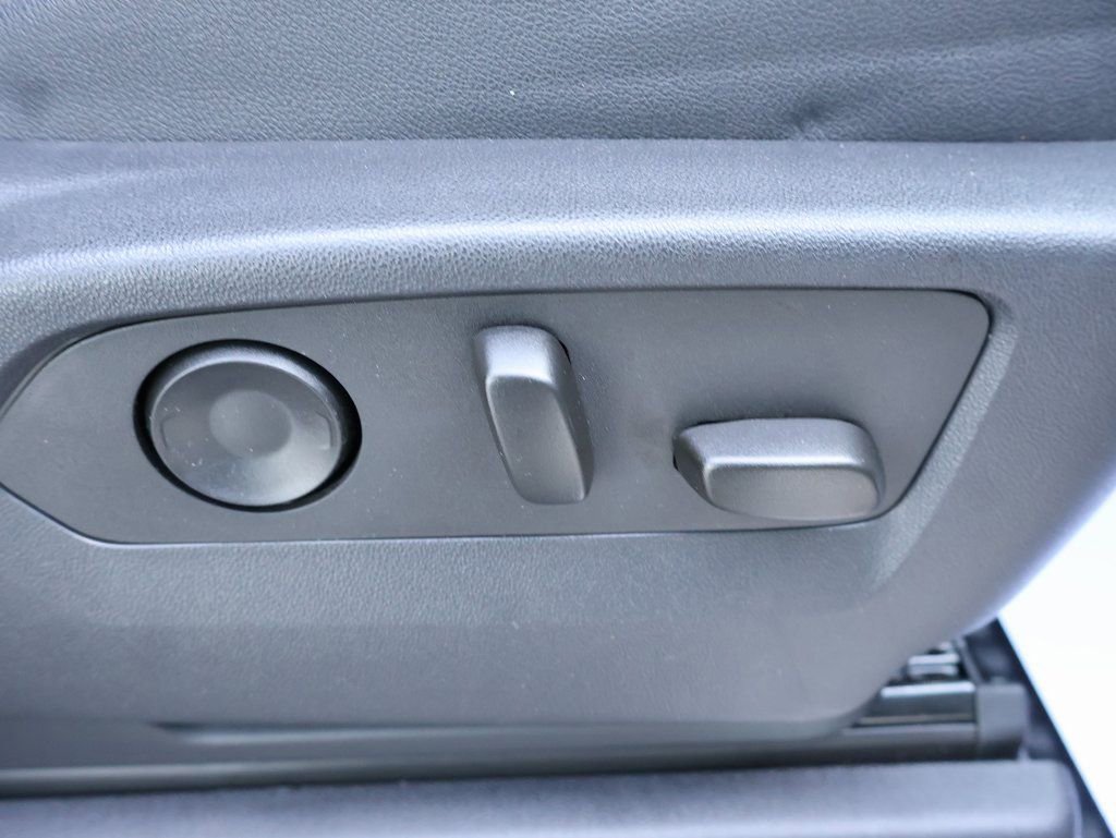 Certified 2024 GMC Sierra 3500 AT4 w/ AT4 Preferred Package image 47