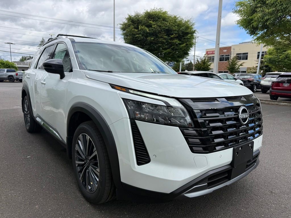 New 2026 Nissan Pathfinder Platinum w/ Lighting Package AWD/4WD image 5