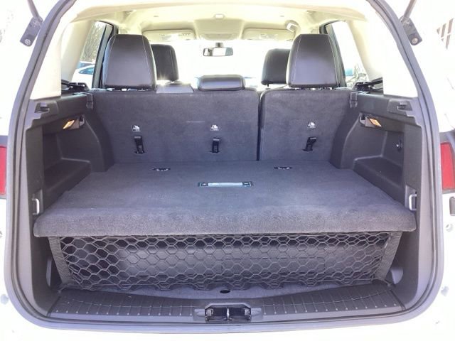 Used 2017 Ford C-MAX Energi Titanium image 9