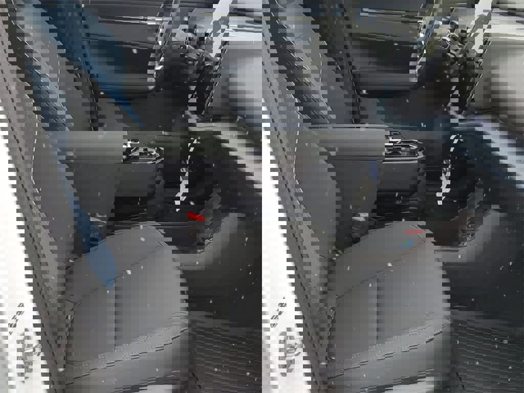 Certified 2025 Volvo EX30 Plus w/ Protection Package Premier image 20