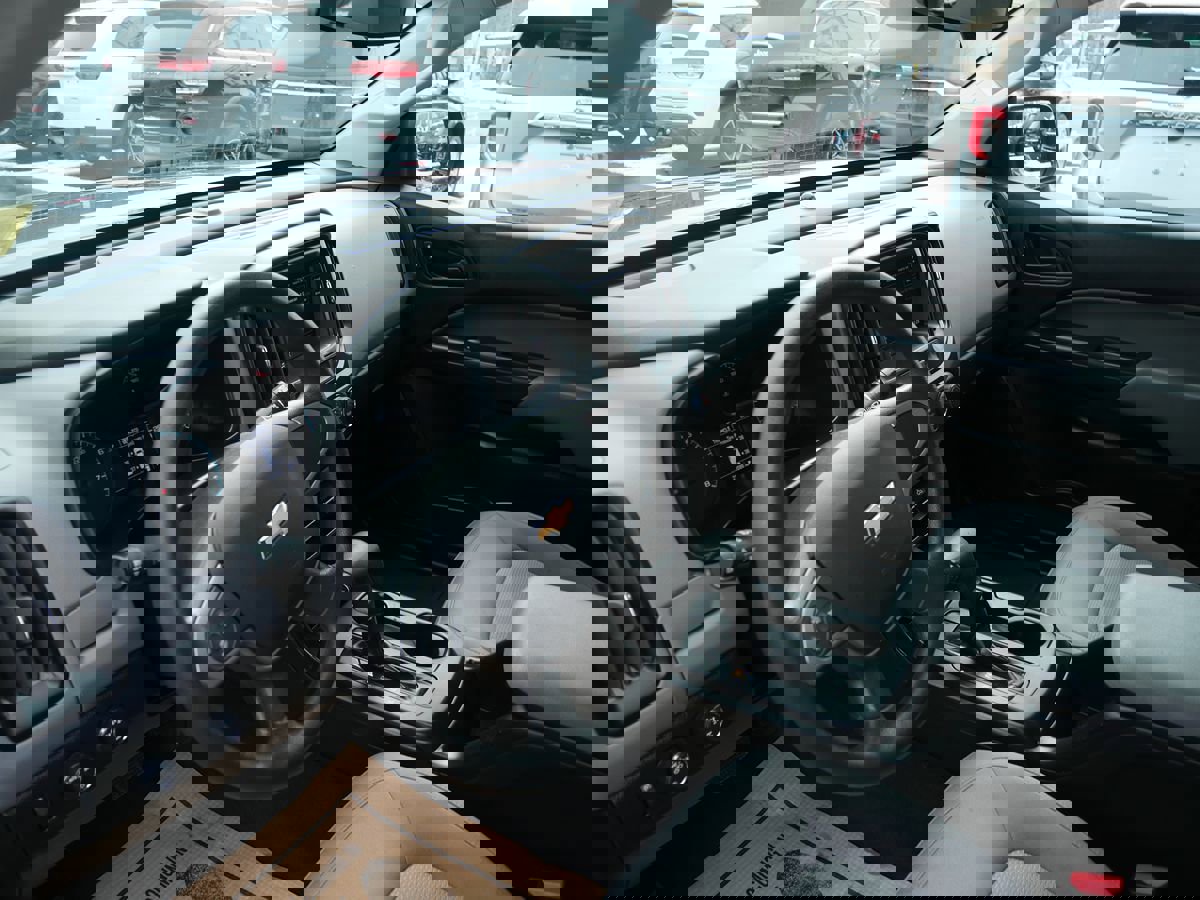 Used 2019 Chevrolet Colorado W/T w/ WT Convenience Package image 10