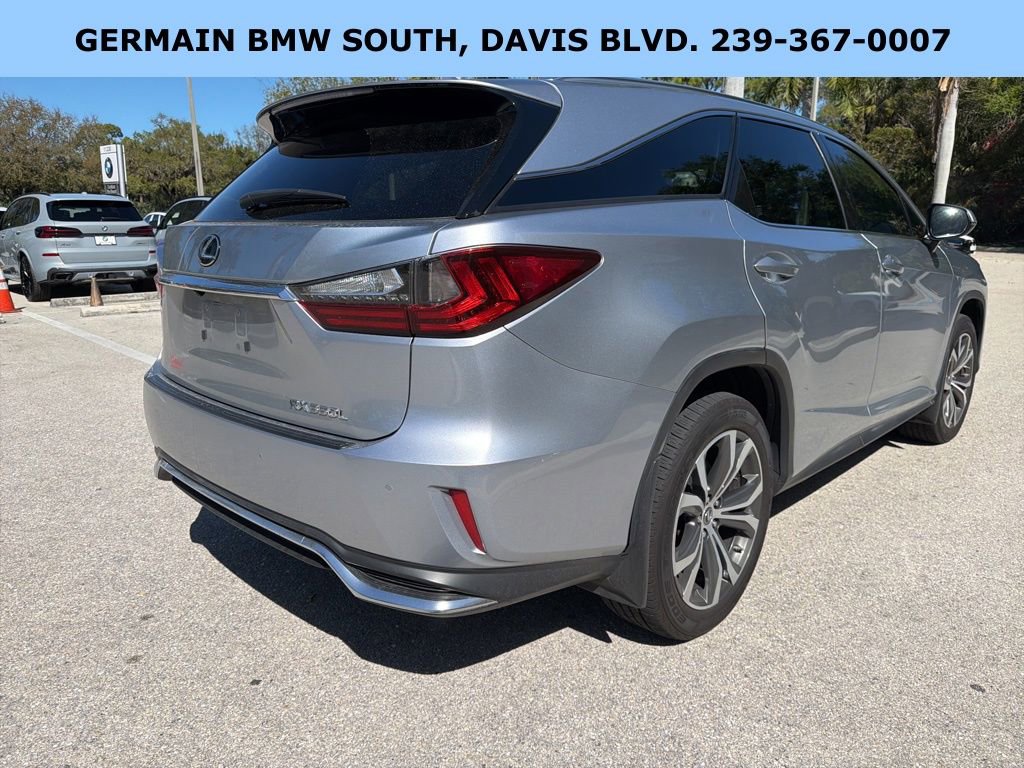 Used 2022 Lexus RX 350L Premium w/ Premium Package image 11