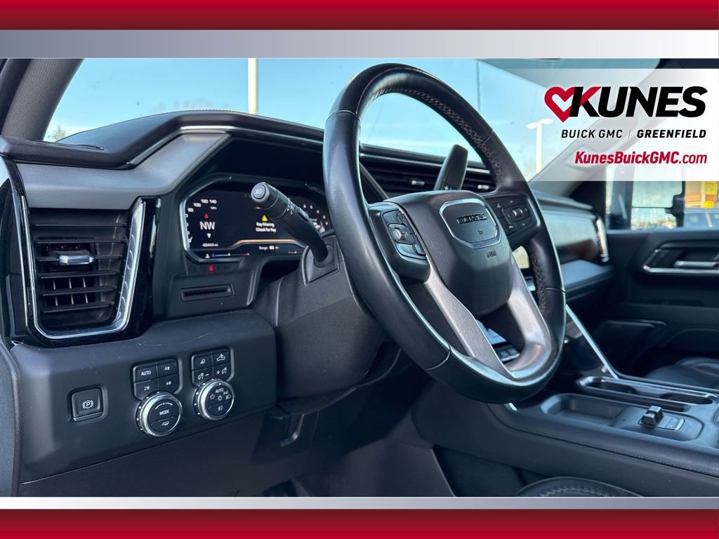 Used 2024 GMC Sierra 2500 Denali AWD/4WD image 23