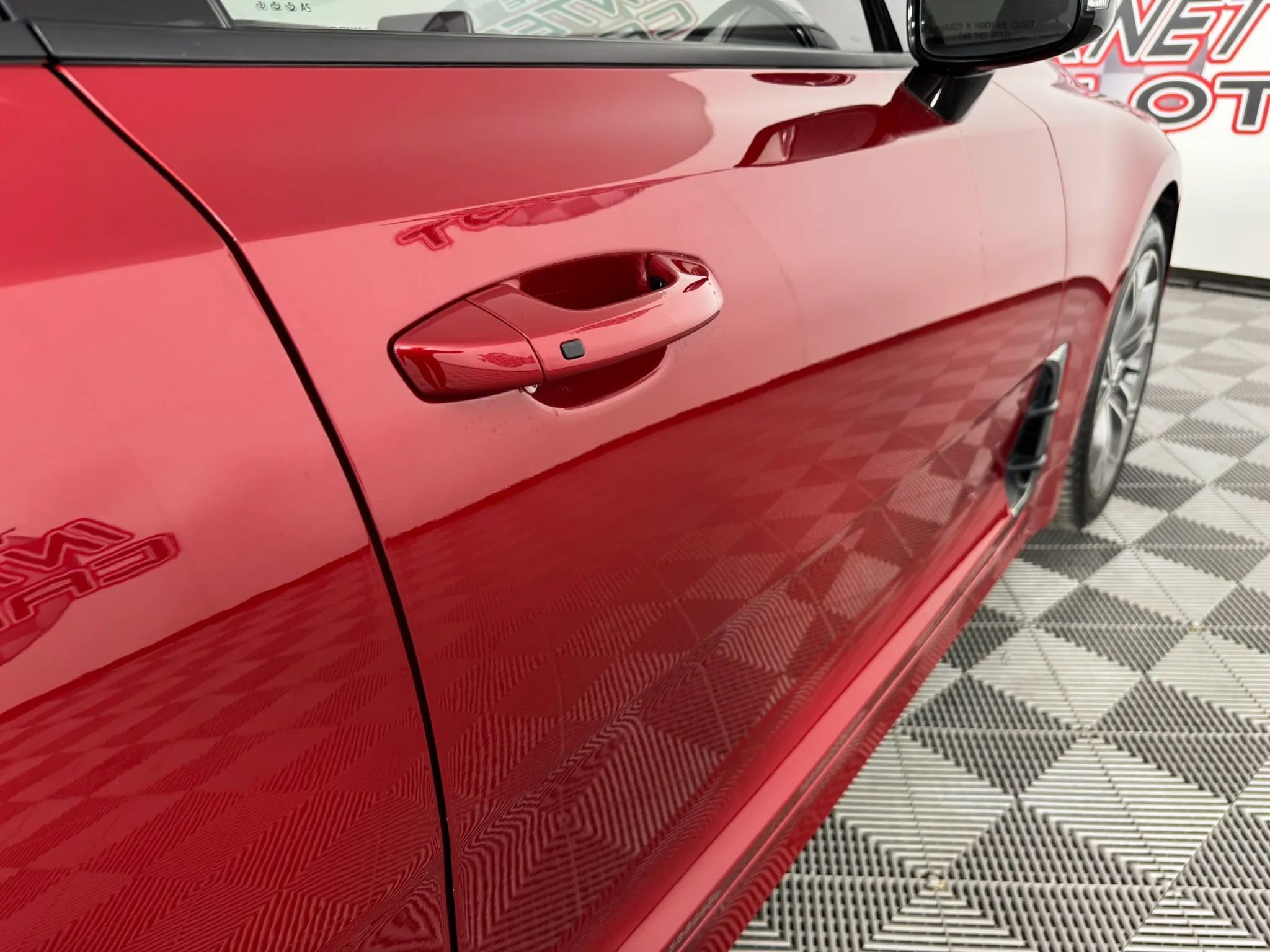 Used 2018 Kia Stinger GT2 AWD/4WD image 33