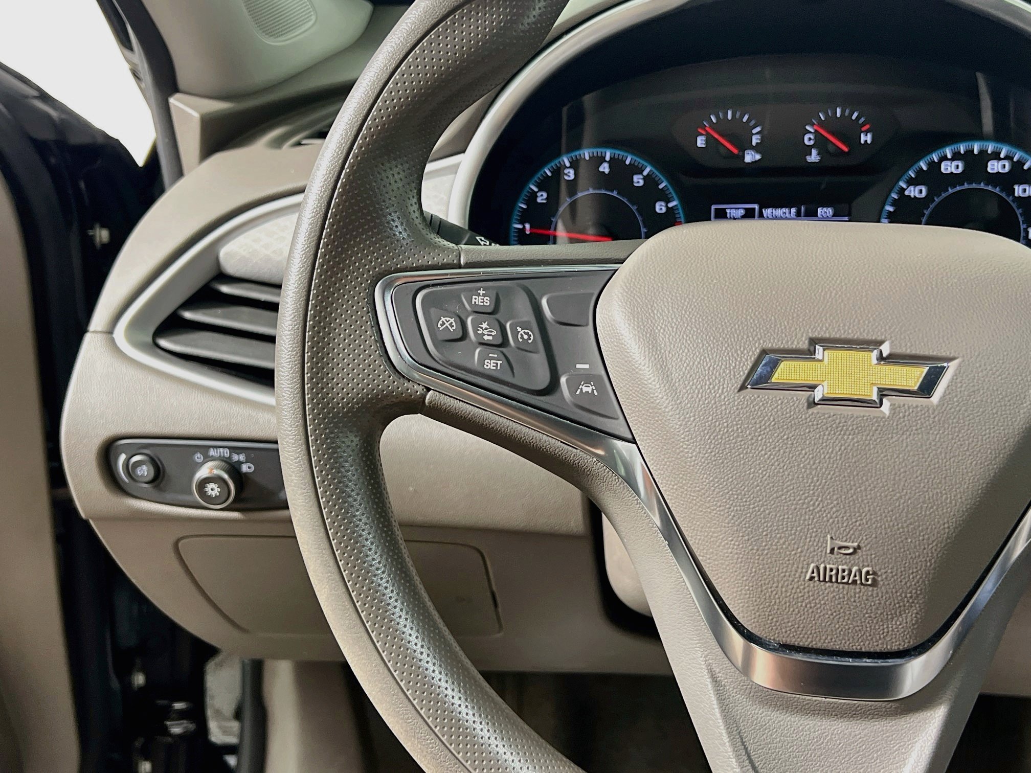 Used 2025 Chevrolet Malibu LT FWD image 19