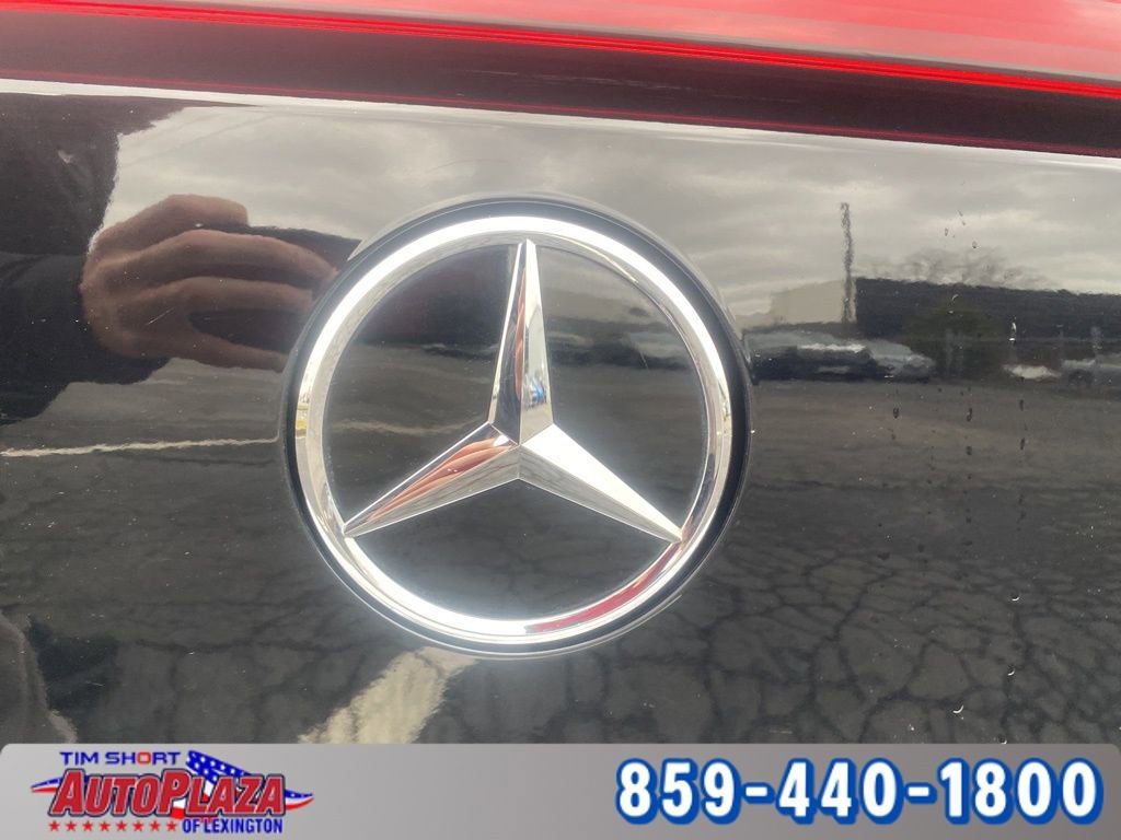 Used 2023 Mercedes-Benz EQB 300 4MATIC image 17