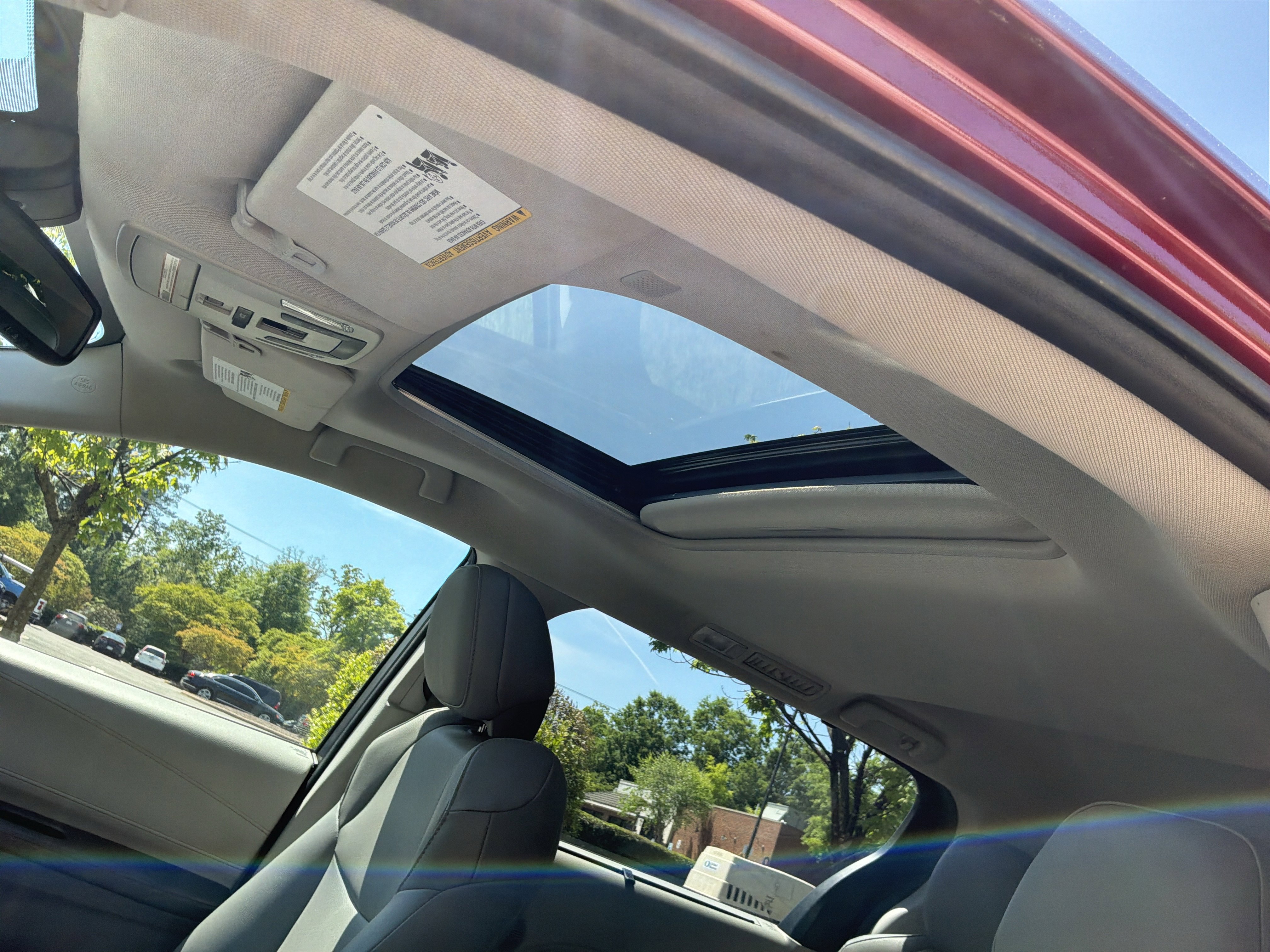 Used 2021 Toyota Sienna XLE image 28