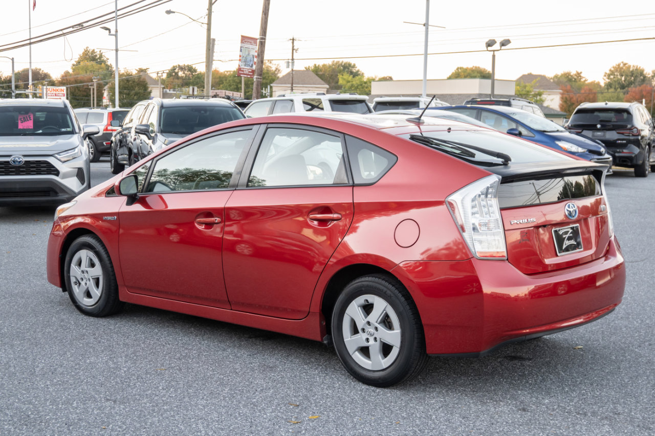 Used 2011 Toyota Prius Three image 8