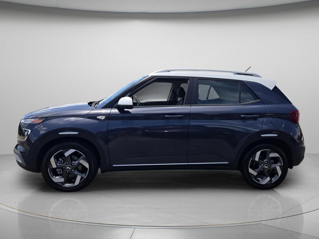 Certified 2026 Hyundai Venue SEL FWD image 3