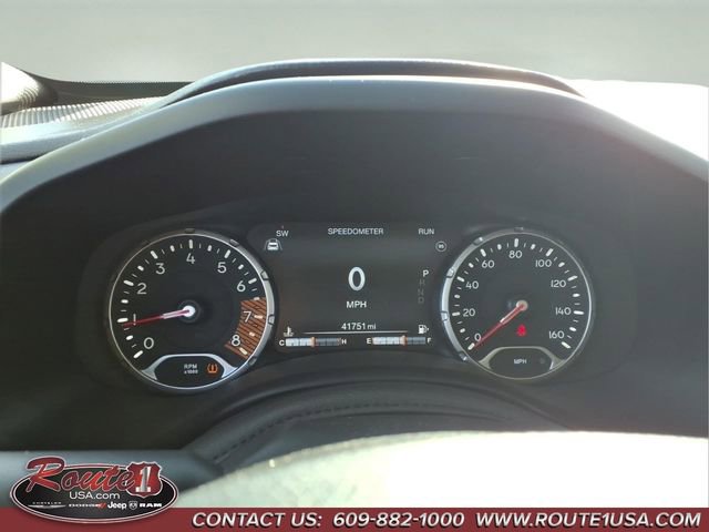 Used 2023 Jeep Renegade Trailhawk AWD/4WD image 32