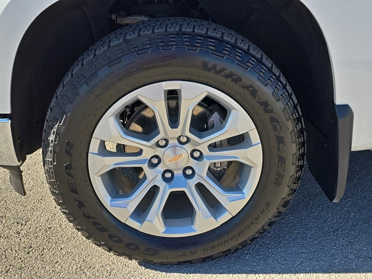 Certified 2025 Chevrolet Silverado 1500 LTZ w/ LTZ Premium Package image 12