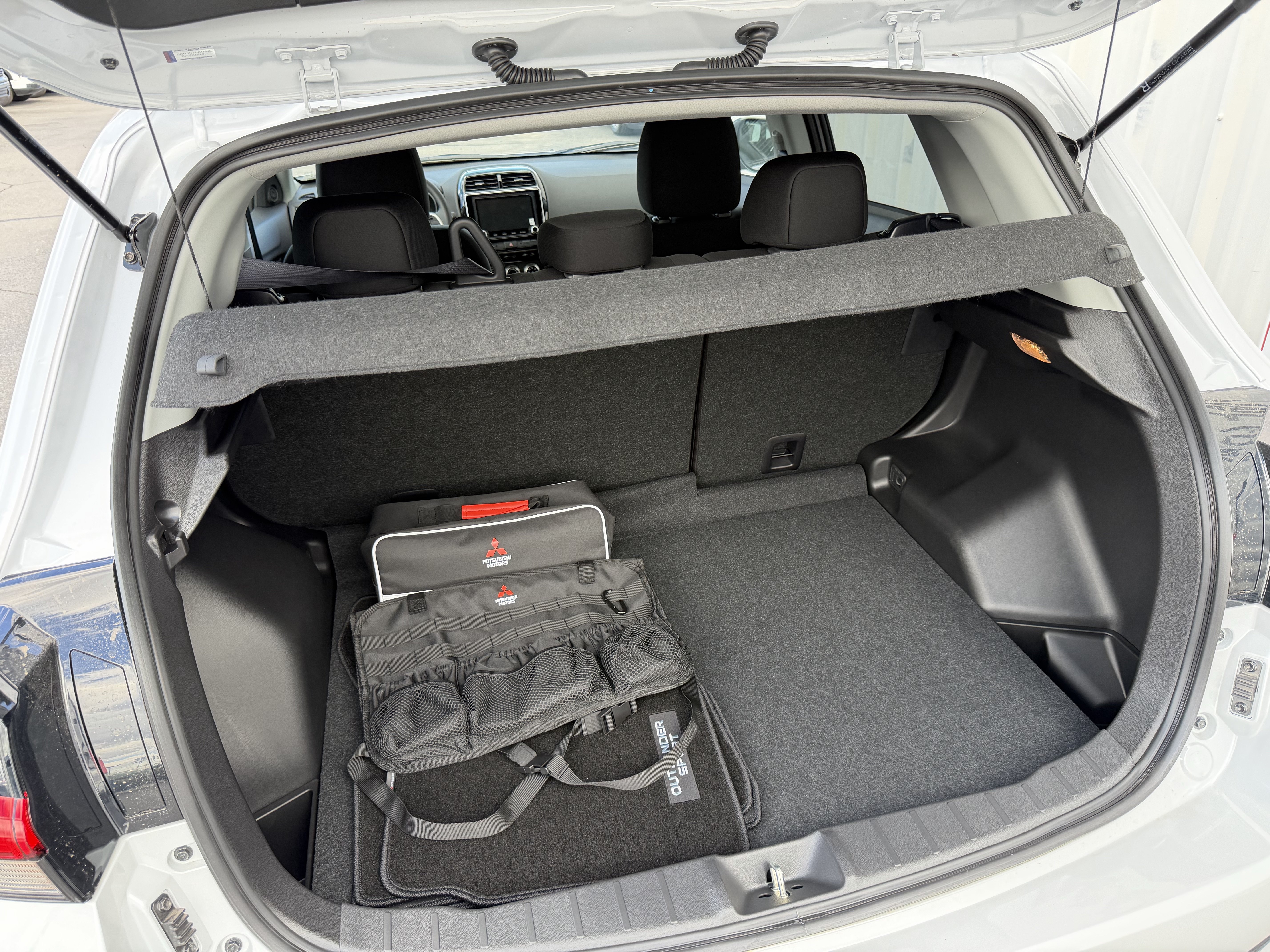 New 2027 Mitsubishi Outlander Sport ES FWD image 16