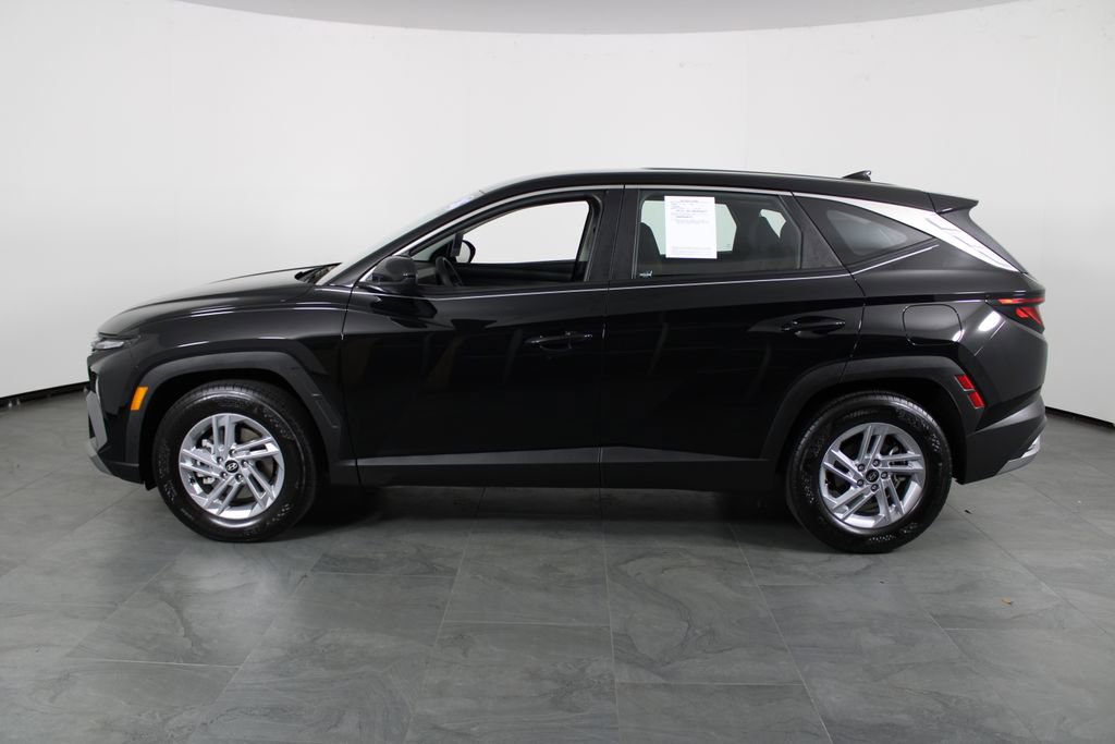 Certified 2026 Hyundai Tucson SE FWD image 12