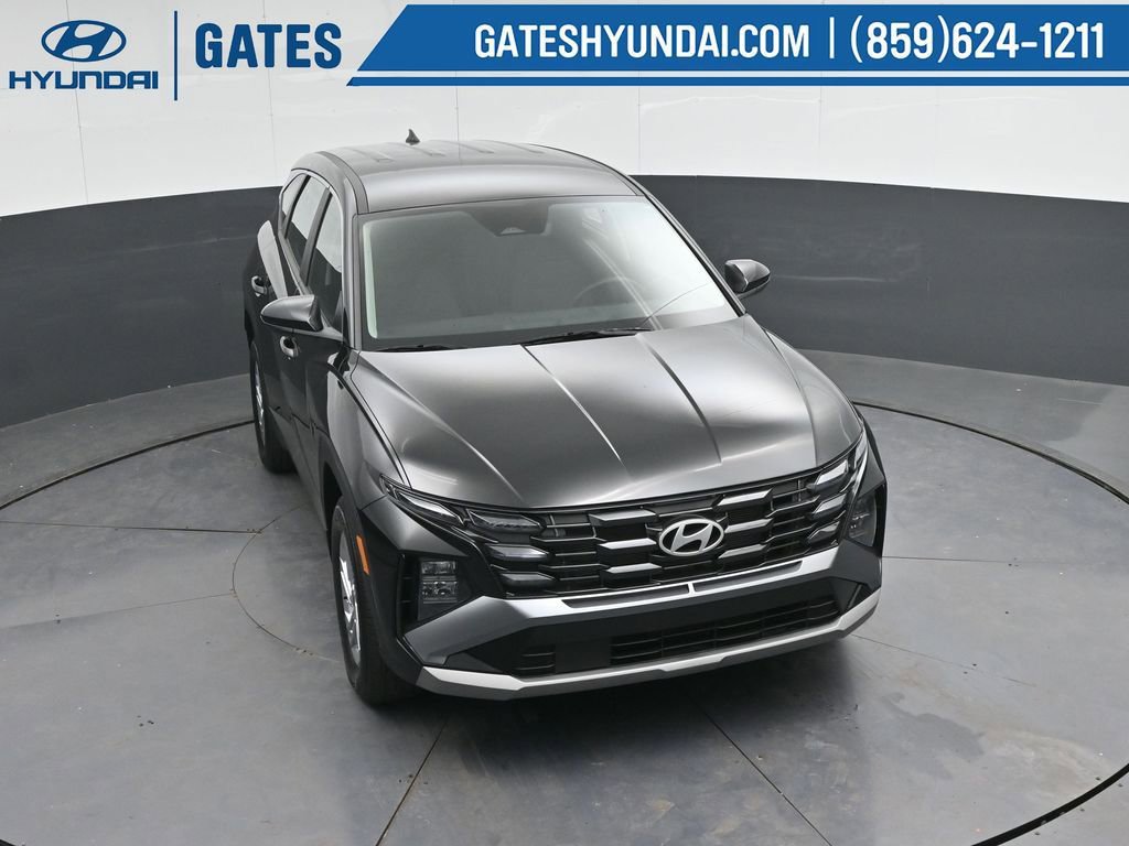Used 2025 Hyundai Tucson SE AWD/4WD image 46